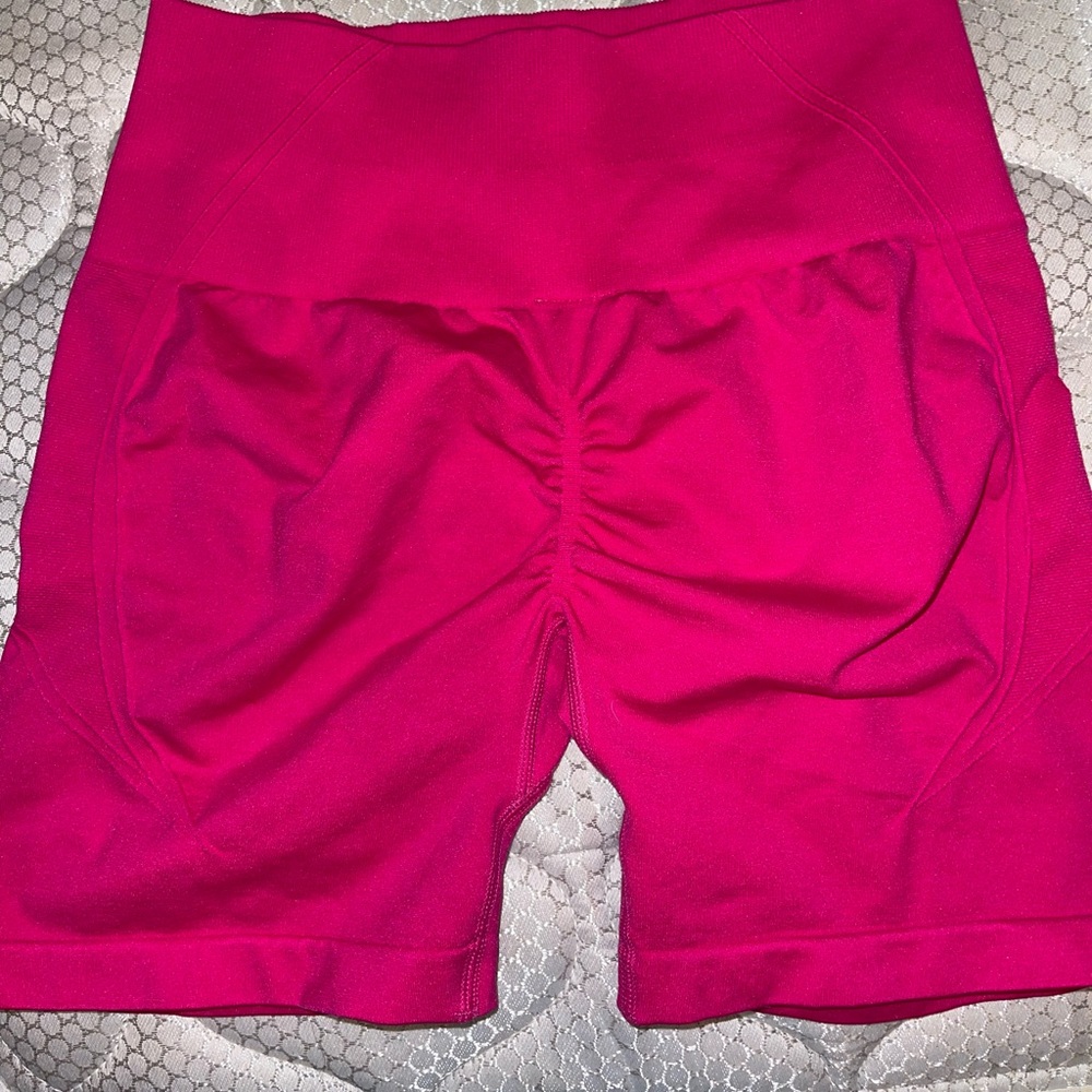 hot pink no front seam biker shorts